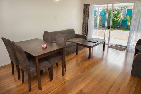 Aloha Apartments - Accommodation Cooktown 2