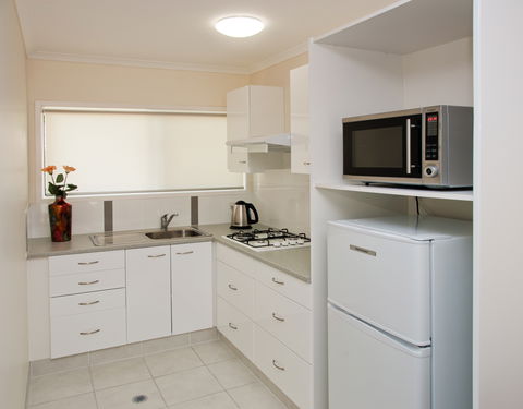 Aloha Apartments - Accommodation Cooktown 4