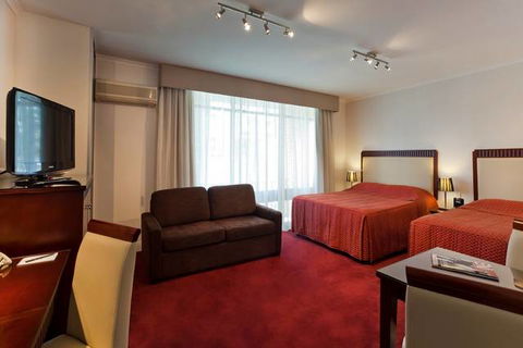 BEST WESTERN Ensenada Motor Inn & Suites - Accommodation Cooktown 3