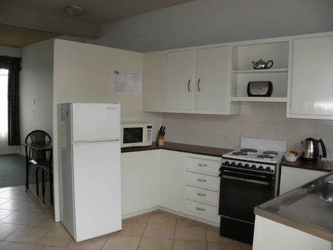 Capri Lodge Apartments - Accommodation Cooktown 8