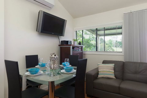 Jacaranda Cottages - Accommodation Cooktown 2