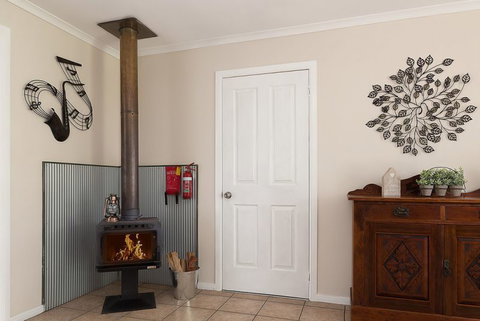 Jacaranda Cottages - Accommodation Cooktown 14