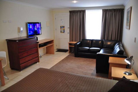Emu Point Motel & Apartments - Accommodation Cooktown 3