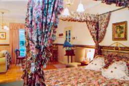 Fernglade On Menzies - Accommodation Cooktown 4