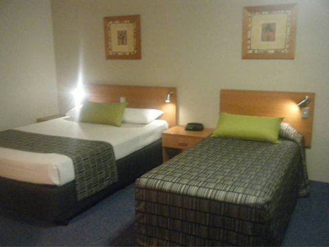 Galaxy Motel - Accommodation Cooktown 1