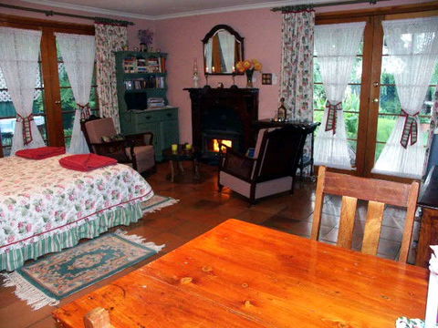 Gawler Churchhill Mews Bed & Breakfast - Accommodation Cooktown 0