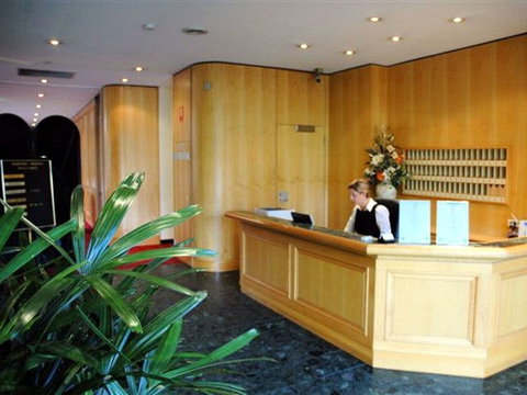 Sandown Regency & Serviced Apartments - Accommodation Cooktown 1