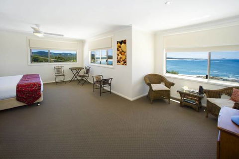 Solitary Islands Lodge - Accommodation Cooktown 0