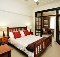 The Bank Guesthouse - Accommodation Cooktown