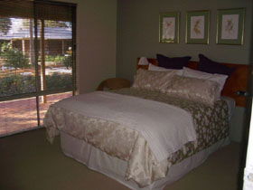 Grandis Cottages - Accommodation Cooktown 2