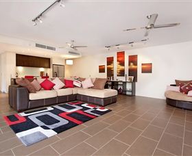 Absolute Waterfront Rainforest Apartment - Accommodation Cooktown 3