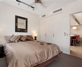 Absolute Waterfront Rainforest Apartment - Accommodation Cooktown 6