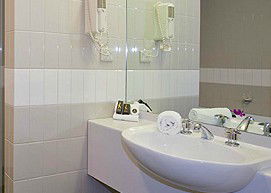 Hemisphere Conference Centre & Hotel - Accommodation Cooktown 2