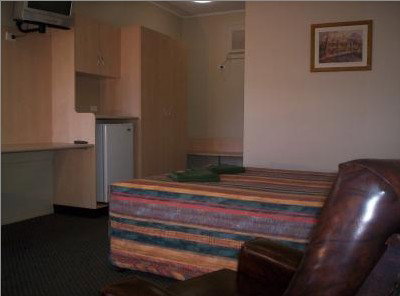 Gilgandra Motel - Accommodation Cooktown 1