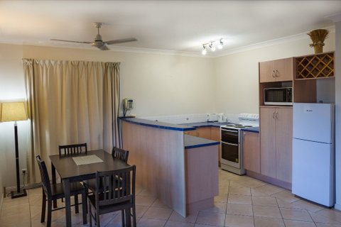 Central Plaza Apartments - Accommodation Cooktown 1