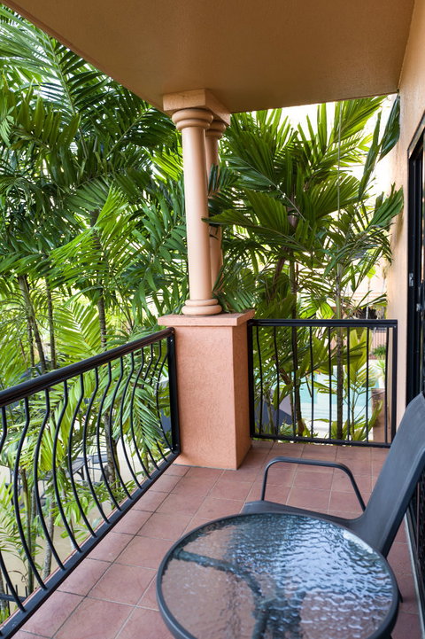 Central Plaza Apartments - Accommodation Cooktown 2