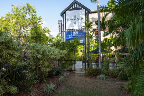 Central Plaza Apartments - Accommodation Cooktown 3