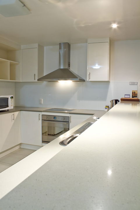 The Bay Apartments - Accommodation Cooktown 3