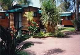 Paradise Park Cabins - Accommodation Cooktown 5