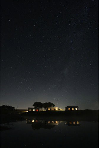 Tonic Hotel - Accommodation Cooktown 5