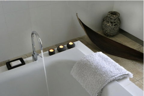 Tonic Hotel - Accommodation Cooktown 6