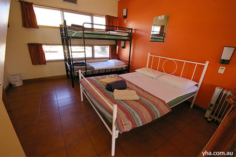 Alice Springs YHA - Accommodation Cooktown 1