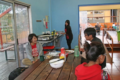 Alice Springs YHA - Accommodation Cooktown 2