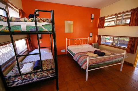 Alice Springs YHA - Accommodation Cooktown 7