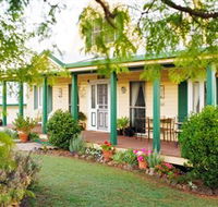 Birdhouse Cottage and Bed and Breakfast - Accommodation Cooktown