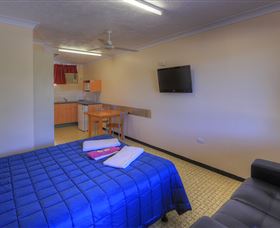 Wallace Motel And Caravan Park - Accommodation Cooktown 1
