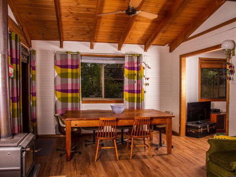 Daisy's Cottage - Accommodation Cooktown 2