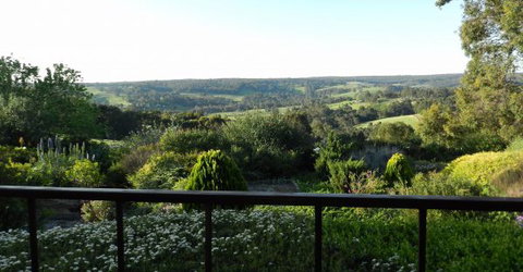 Shambhala Guesthouse - Accommodation Cooktown 4