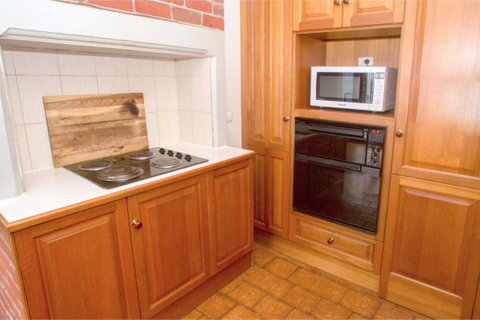 Norfolks - Accommodation Cooktown 3