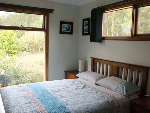 Eagle's Roost Farmstay B&B - Accommodation Cooktown 1