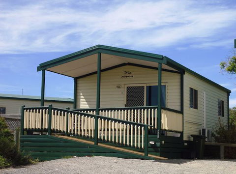 Elliston Waterloo Bay Tourist Park - Accommodation Cooktown 1