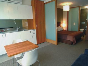 Adina Apartment Hotel St Kilda - Accommodation Cooktown 1
