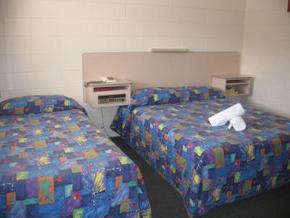 Banjo Paterson Motor Inn - Accommodation Cooktown 2