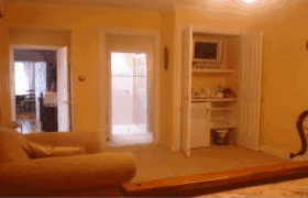 Walton House - Accommodation Cooktown 3