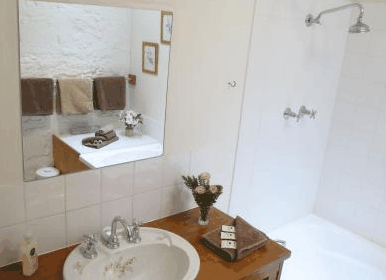 Daisy Bank Cottages - Accommodation Cooktown 4