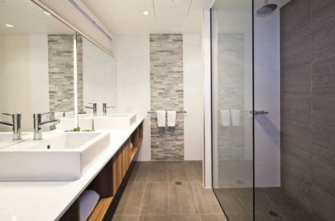 BEST WESTERN PLUS Ballarat Suites - Accommodation Cooktown 1