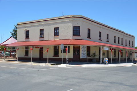 Copper Coast Hotel - Accommodation Cooktown 2