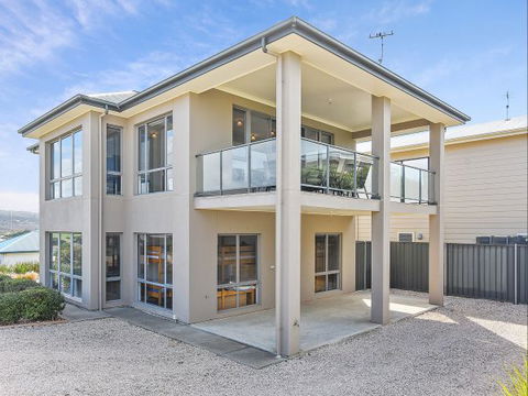 BEAUMONT HOUSE - Accommodation Cooktown 1