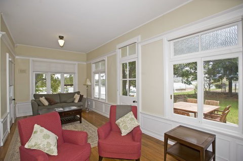 Cockatoo Island Holiday Houses - Accommodation Cooktown 1