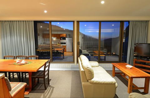 Falls Creek Country Club - Accommodation Cooktown 6