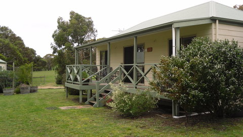 Wenton Farm Holiday Cottages - Accommodation Cooktown 0