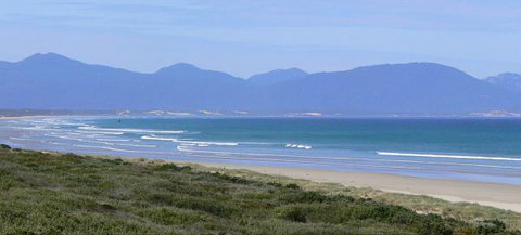 Sandy Point Beach Escape - Accommodation Cooktown 1