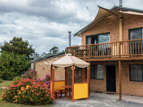 Burilda Waters - Accommodation Cooktown 0