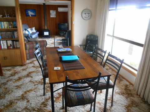 Family Ties - Accommodation Cooktown 3