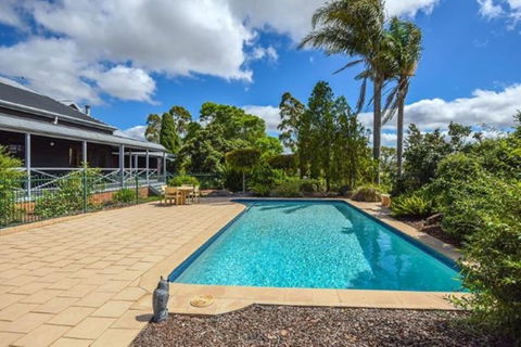 Forest Lodge Highfields - Accommodation Cooktown 5