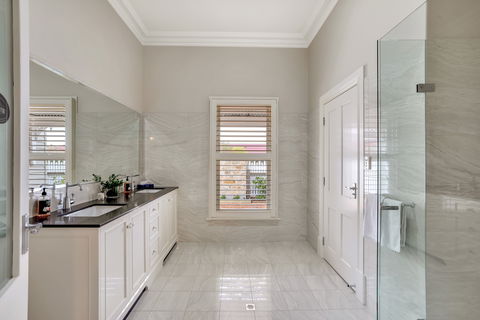 Grandview Accommodation - The Elm Tree Apartments - Accommodation Cooktown 8